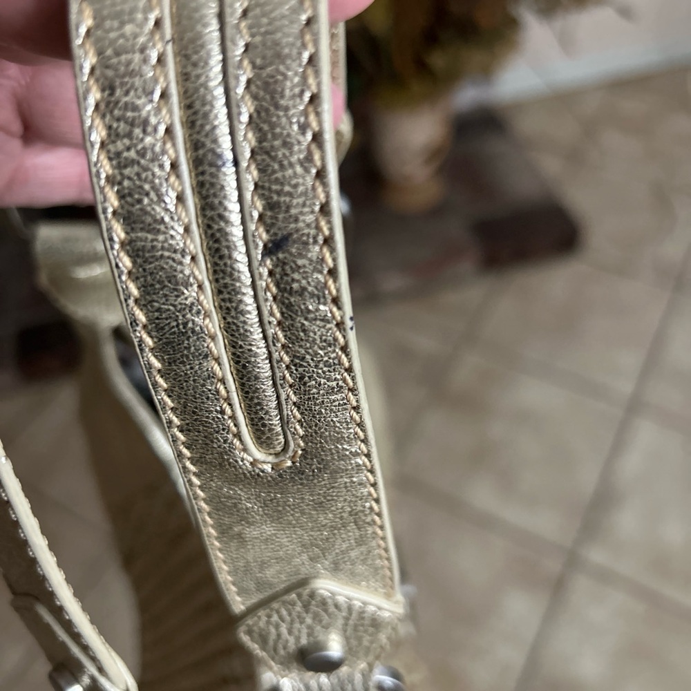 Elliott Lucca Metallic Gold Woven Leather Shoulder Bag - Picture 4 of 11